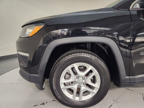 Used 2019 Jeep Compass Sport FWD image 11