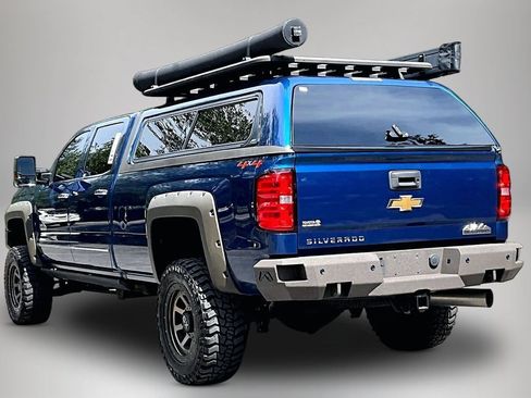 Used 2019 Chevrolet Silverado 3500 High Country w/ Duramax Plus Package AWD/4WD image 4