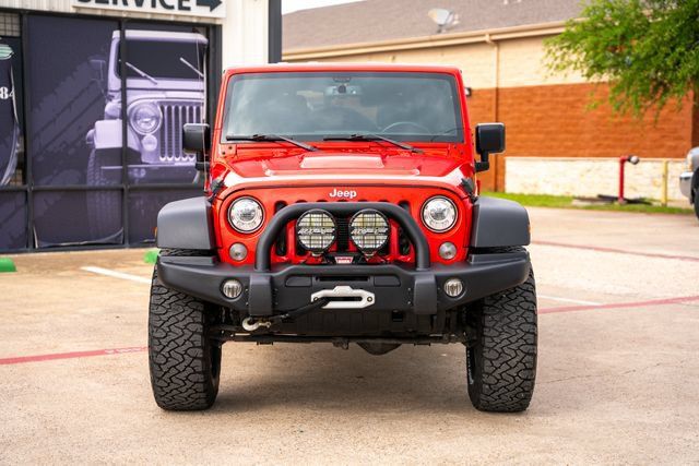 Used 2017 Jeep Wrangler Unlimited Rubicon w/ Connectivity Group AWD/4WD image 7