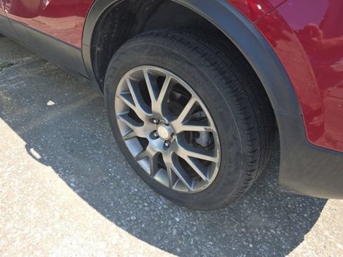 Used 2019 Buick Encore Sport Touring FWD image 3