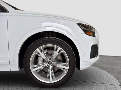 Used 2023 Audi Q8 Premium w/ Convenience Package AWD/4WD image 17