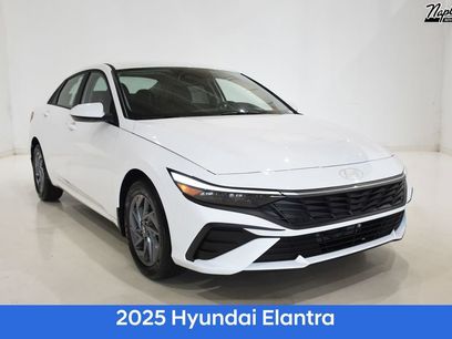New 2025 Hyundai Elantra Blue