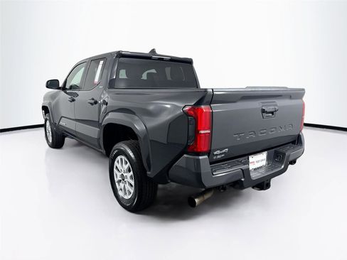 Certified 2025 Toyota Tacoma SR5 image 2