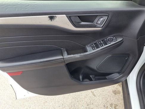 Used 2021 Ford Escape S image 15