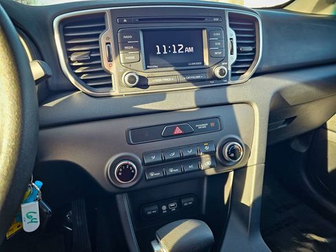 Used 2019 Kia Sportage LX image 20