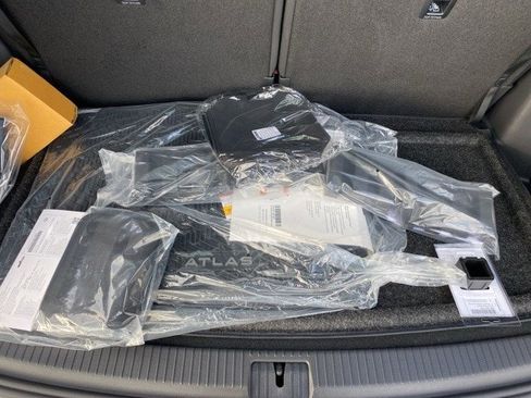 New 2026 Volkswagen Atlas SE image 60