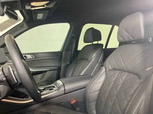 Certified 2025 BMW X5 sDrive40i w/ Climate Comfort Package image 22