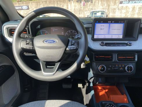 Used 2024 Ford Maverick XLT FWD image 12