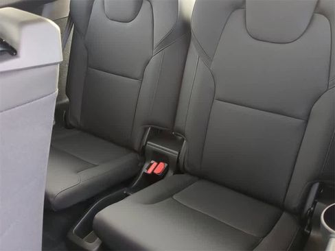 New 2026 Volvo XC90 B6 Plus w/ Protection Package Premier image 20