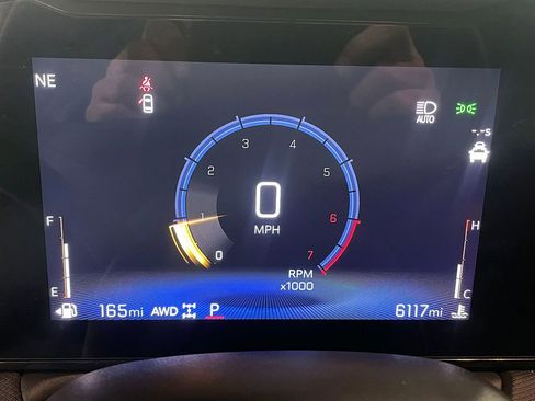 Used 2024 Chevrolet TrailBlazer RS w/ Driver Confidence Package image 25