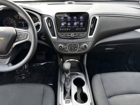 Certified 2024 Chevrolet Malibu LT image 2
