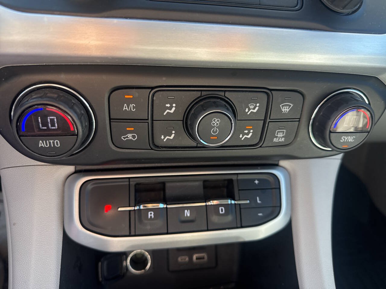 Used 2021 GMC Acadia SLT FWD image 56