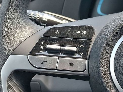 Certified 2026 Hyundai Elantra SE FWD image 19