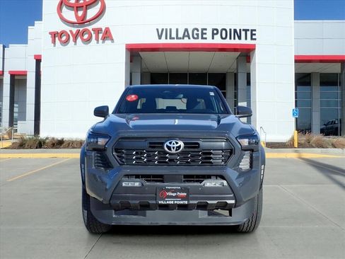 New 2025 Toyota Tacoma TRD Off-Road image 8