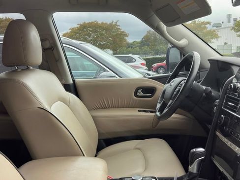 Used 2022 Nissan Armada SV w/ SV Appearance Package AWD/4WD image 6