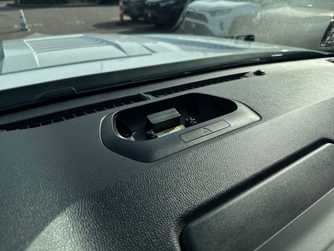 Used 2024 Toyota Tacoma TRD Off-Road image 31