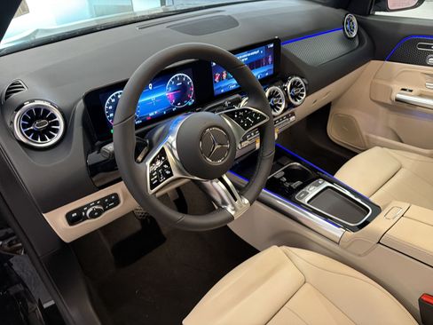Used 2026 Mercedes-Benz GLA 250 4MATIC image 4
