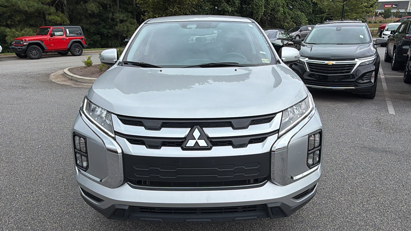 Used 2024 Mitsubishi Outlander Sport AWD image 3