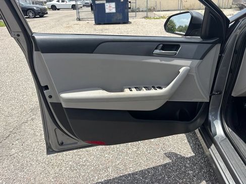 Used 2019 Hyundai Sonata SE FWD image 10