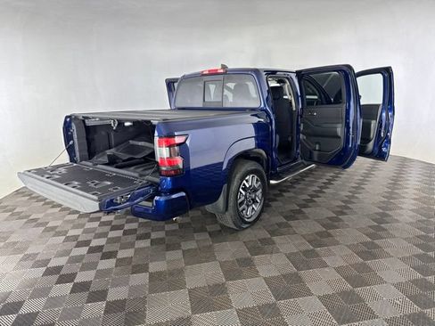 Certified 2022 Nissan Frontier SV AWD/4WD image 14