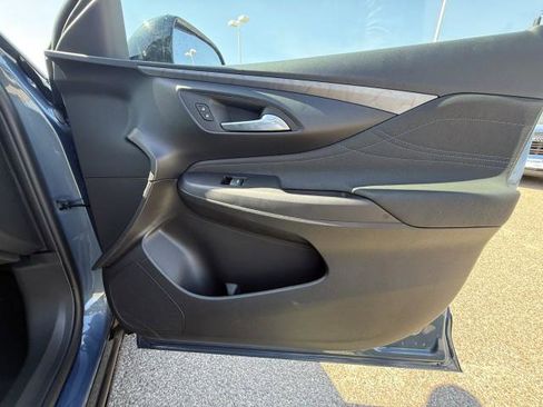 New 2026 Buick Envista Sport Touring image 32