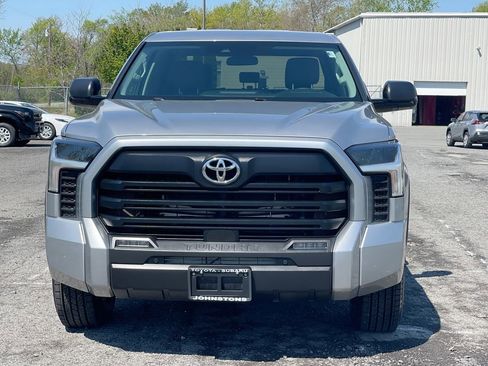 Certified 2022 Toyota Tundra SR5 w/ SR5 Convenience Package AWD/4WD image 11