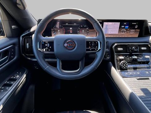 Certified 2025 Nissan Armada PRO-4X AWD/4WD image 6