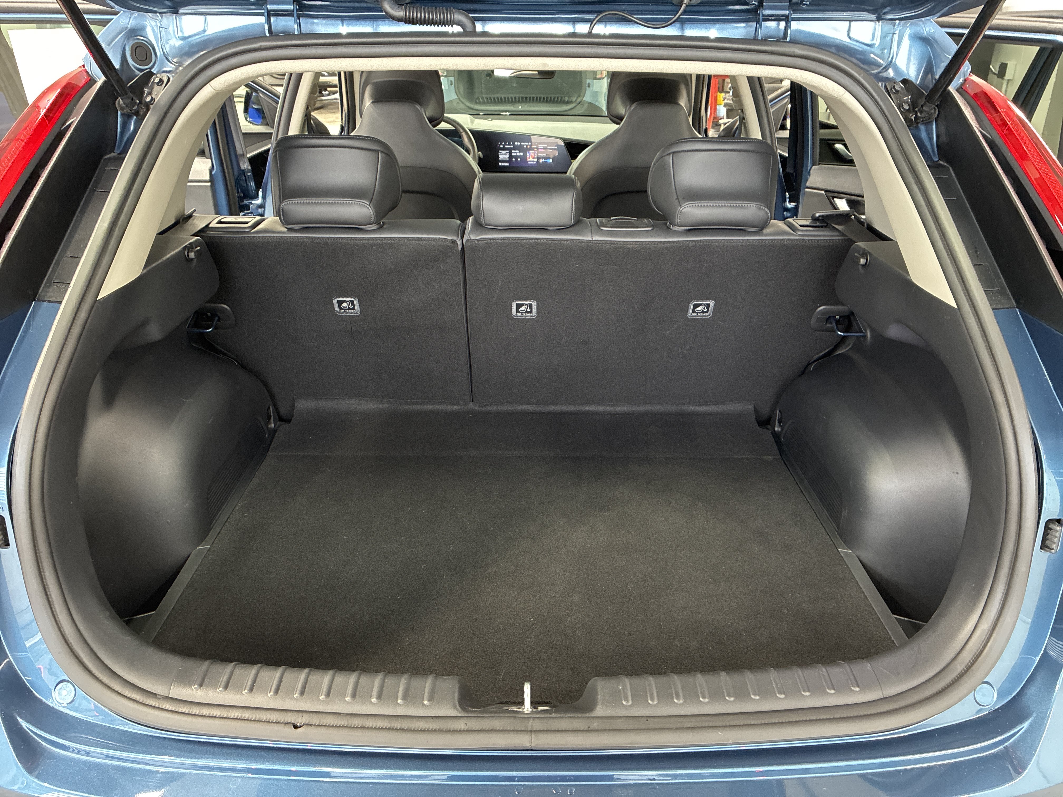 Certified 2023 Kia Niro EX Touring FWD image 8