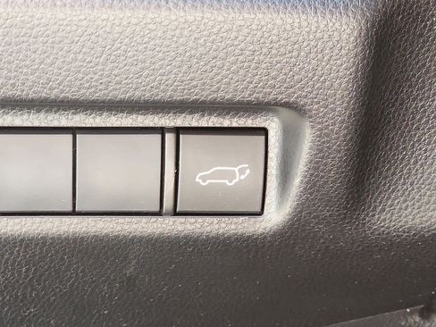 Used 2019 Toyota RAV4 XSE image 27