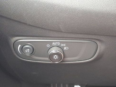 Certified 2024 Chevrolet Equinox LS w/ Driver Confidence II Package FWD image 23