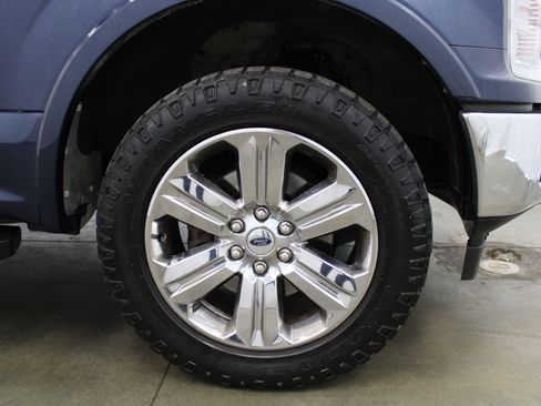 Used 2018 Ford F150 Lariat w/ Equipment Group 502A Luxury AWD/4WD image 5