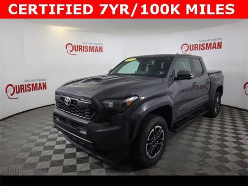 Used 2025 Toyota Tacoma TRD Sport w/ TRD Sport Premium Package image 2
