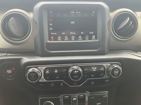 Used 2020 Jeep Wrangler Unlimited Sport image 24