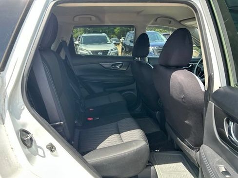 Used 2018 Nissan Rogue SV AWD/4WD image 14