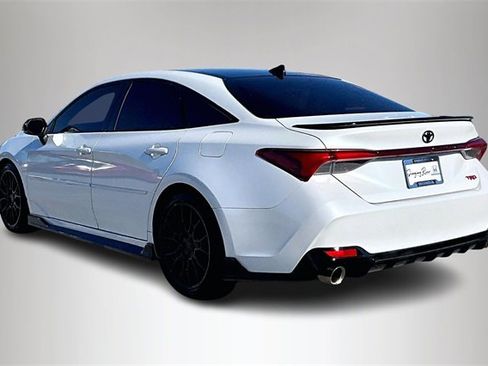 Used 2021 Toyota Avalon TRD image 4