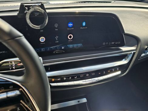 Certified 2024 Cadillac Lyriq Tech RWD image 31