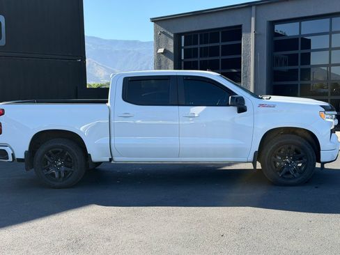 Used 2022 Chevrolet Silverado 1500 RST AWD/4WD image 3