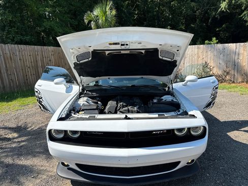 Used 2019 Dodge Challenger R/T Scat Pack RWD image 3