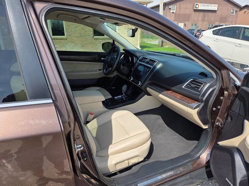 Used 2019 Subaru Outback 3.6R Limited w/ Popular Package #2 AWD/4WD image 20