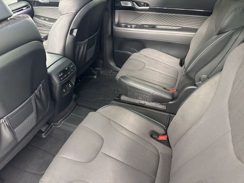 Used 2025 Hyundai Palisade Calligraphy image 16