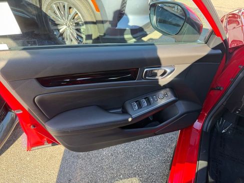 Used 2024 Honda Civic Sport Touring image 11