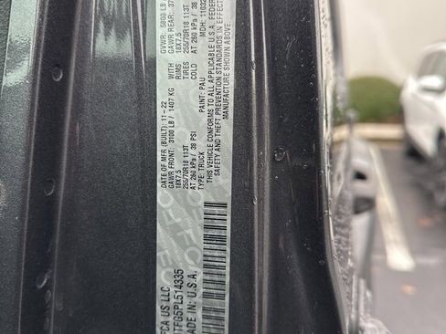 Used 2023 Jeep Gladiator Overland image 23