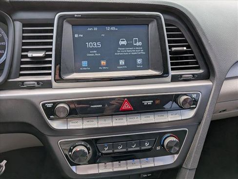 Used 2019 Hyundai Sonata SE FWD image 13