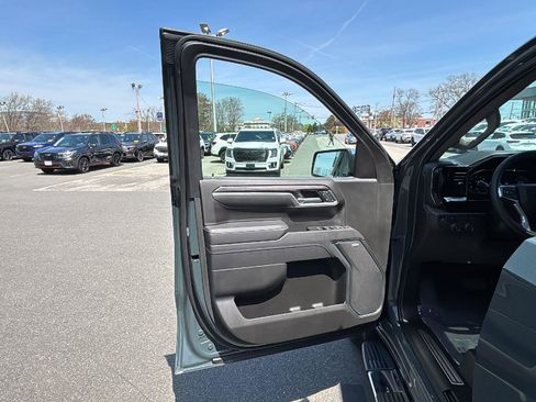 Used 2025 Chevrolet Silverado 1500 LTZ w/ LTZ Premium Package AWD/4WD image 26