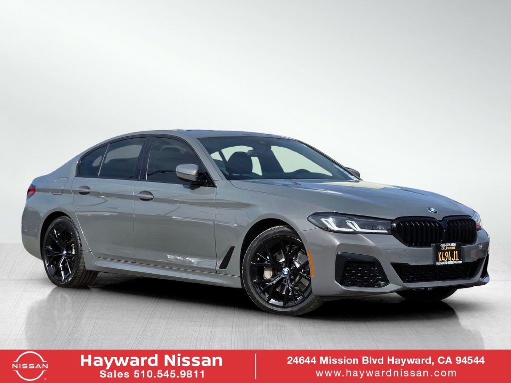 Used 2021 BMW 530e w/ M Sport Package RWD image 1