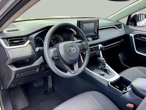 Certified 2022 Toyota RAV4 XLE w/ Convenience Package AWD/4WD image 18