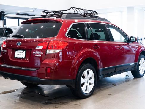 Used 2012 Subaru Outback 2.5i Limited w/ Moonroof Pkg image 4