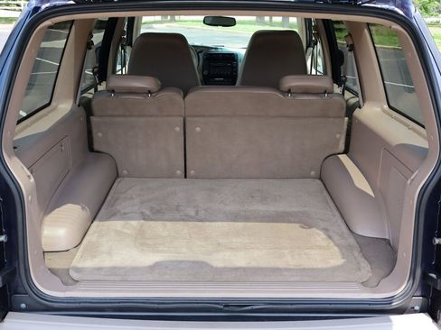 Used 2000 Ford Explorer Eddie Bauer image 14