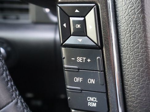 Used 2015 Lincoln Navigator 4WD image 32