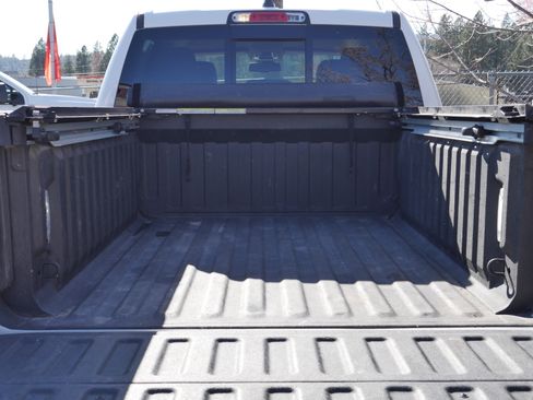 Used 2019 RAM 1500 Limited w/ Body Color Bumper Group image 27